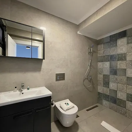 Hayat Aparthotel *