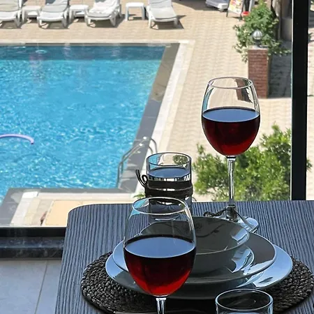 Aparthotel Linalife *